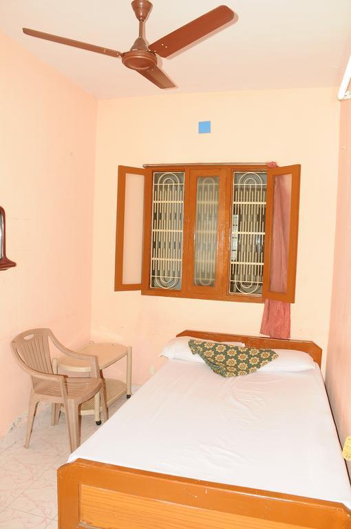 Arunachala Ramana Home Tiruvannamalai Exterior photo